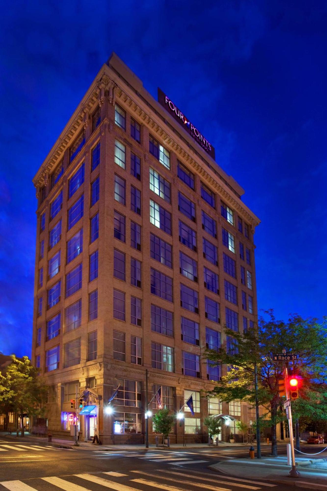 Four Points Center 4*