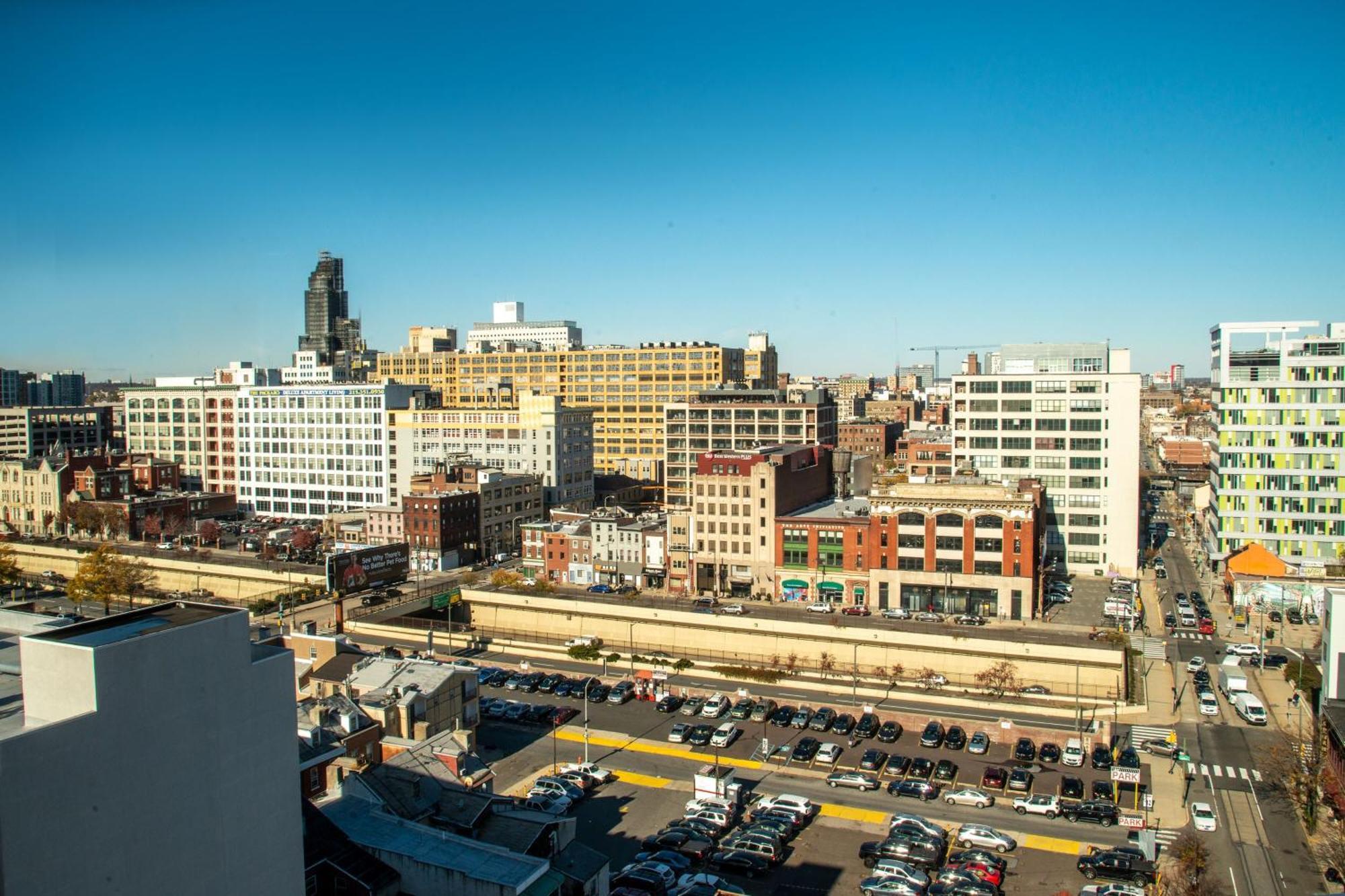 Hotel Four Points Center 4*