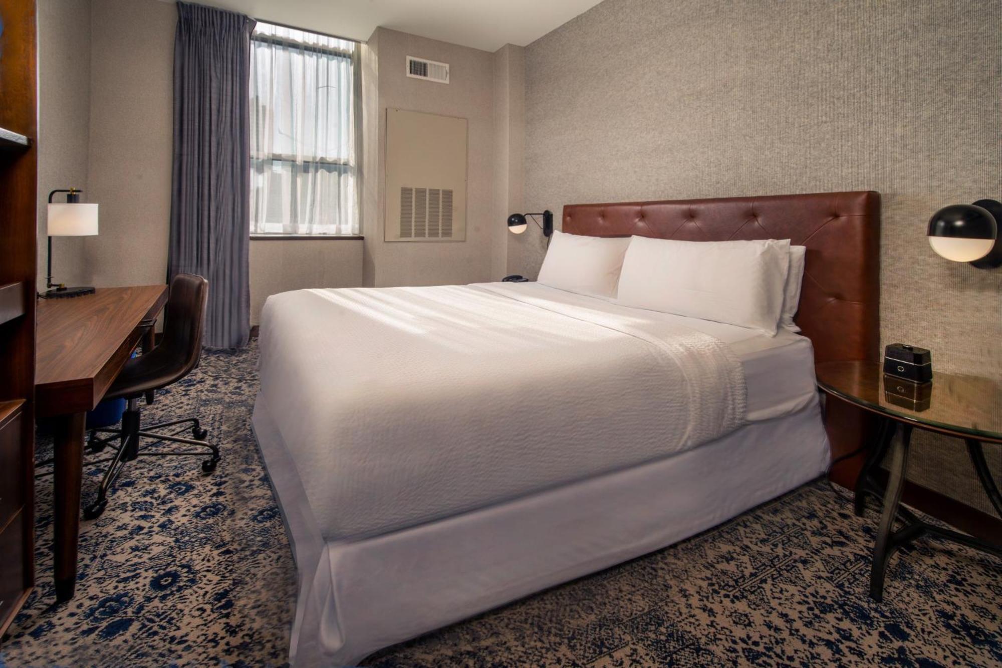 Hotel Four Points Center