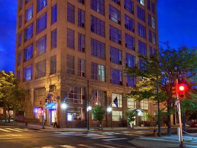 Four Points Center Hotel